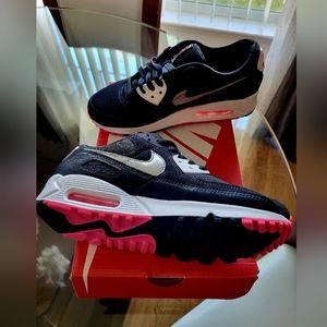 Nike Air Max 90 Women's